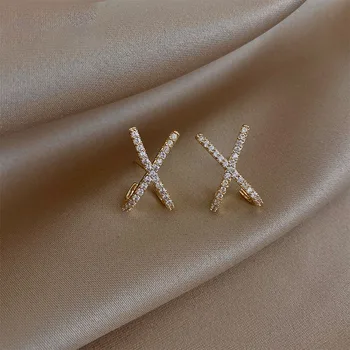 2023 Naujo dizaino metaliniai cirkono kryžius X aukso spalvos auskarai moteriai Elegantiški aksesuarai Korėjos mados papuošalų vakarėlių merginoms