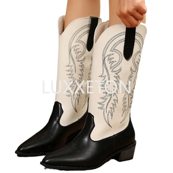 Nauji siuvinėjimai Mišrios spalvos Vakarų kaubojiški batai Moterys 2023 Rudens kelių aukšti bateliai Smailus kojų slydimas ant moteriškų batų moteriški batai