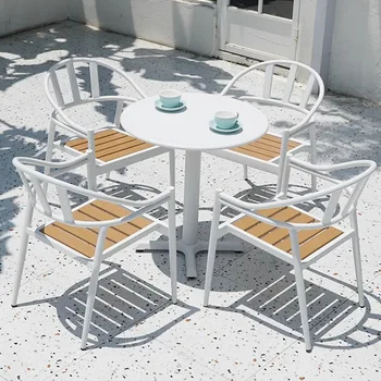 Lauko paprastas geležies menas plastikinis medinis balkonas kiemas laisvalaikio stalo kėdė lauko stalo kėdė skėčių derinys